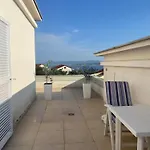 Lägenhet Lana Maris 2 - 200m From Beach, Terrace With Sea View, Wi-fi And Free Parking Dramalj