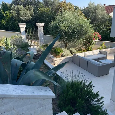 Lana Maris 2 - 200m From Beach, Terrace With Sea View, Wi-fi And Free Parking *