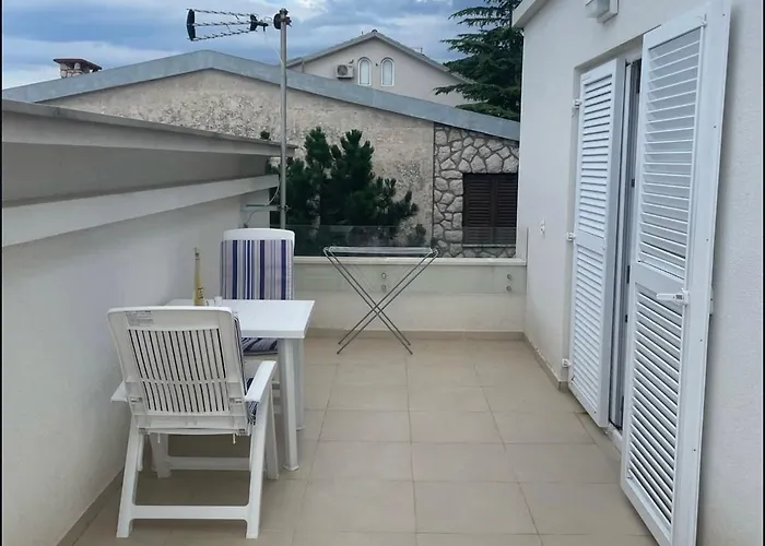 Lana Maris 2 - 200m From Beach, Terrace With Sea View, Wi-fi And Free Parking * 드라말리