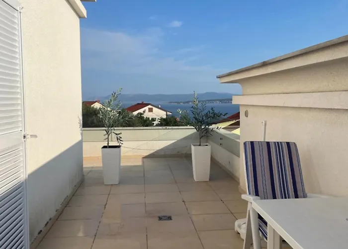 아파트 Lana Maris 2 - 200m From Beach, Terrace With Sea View, Wi-fi And Free Parking 드라말리